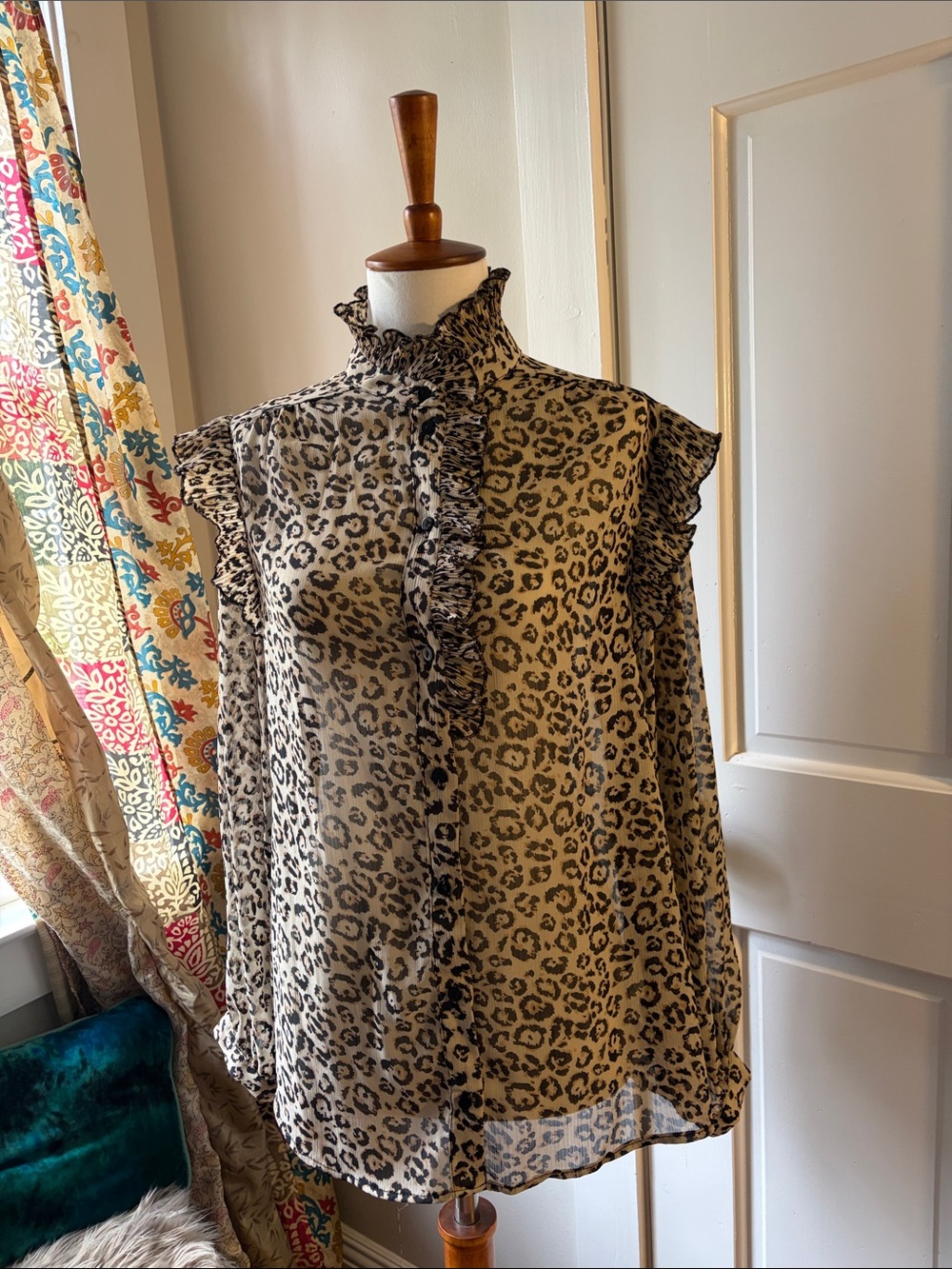🐆Sheer Leopard Print Ruffle Neck Blouse - Beige/Black🐆